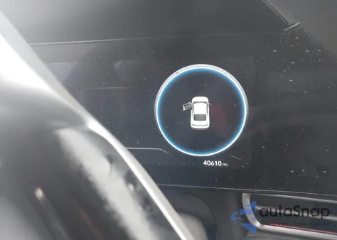 2024 Hyundai Elantra Sel z USA, uszkodzony, nr VIN KMHLM4DG9RU700522